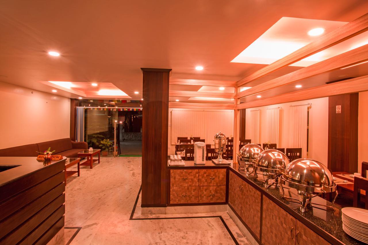 Hotel Spring Pokhara Exterior foto